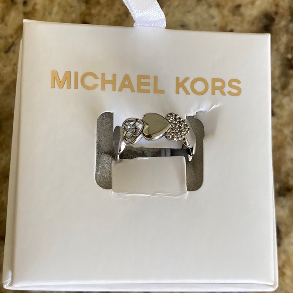 Michael Kors Ring - Picture 1 of 6